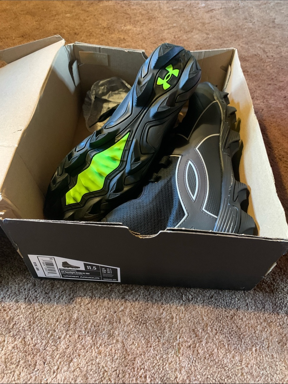 Under Armour Men’s football cleats